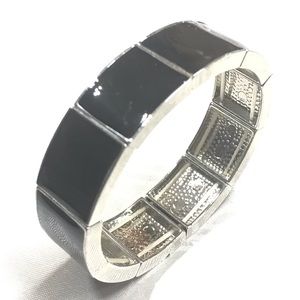 Silverstone and black fashion bracelet